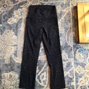 Lululemon Printed Cropped leggings